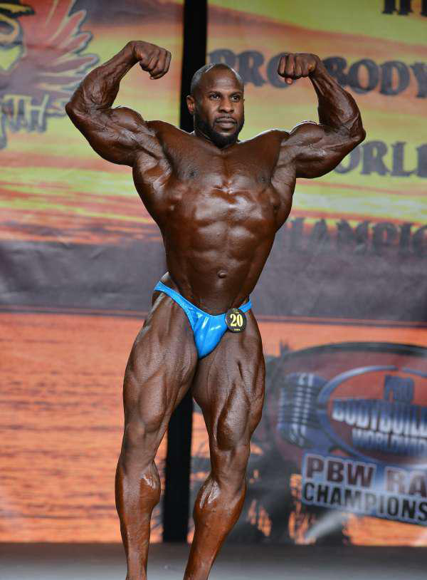 Мбоя Едвардс, Mboya Edwards на турнире Тампа Бей Про 2015
