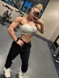 https://www.instagram.com/ashlyn_ifbbpro/