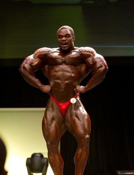 Брэндон Карри, Brandon Curry на турнире Торонто Про Супершоу 2011