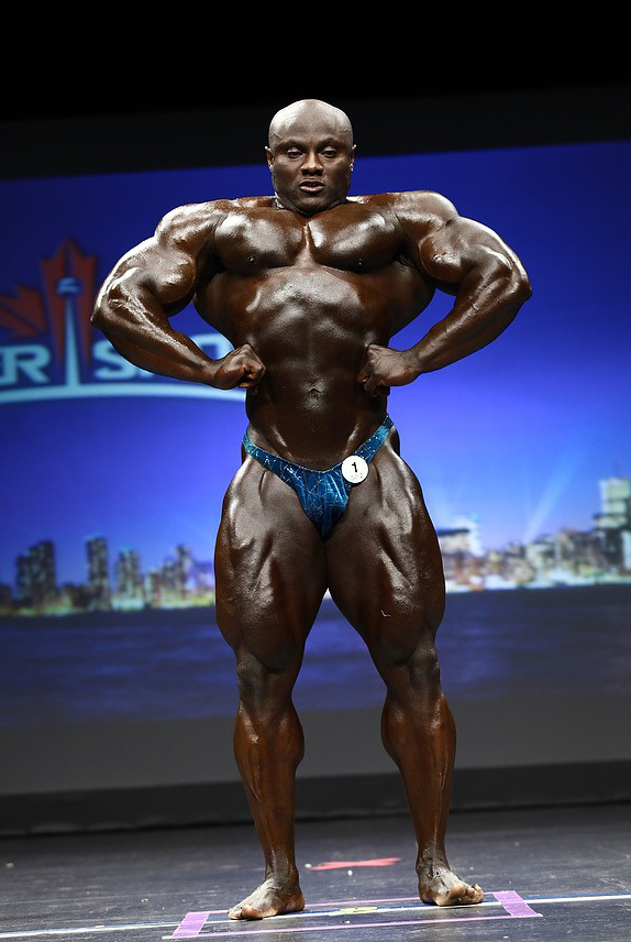 Майк Асьеду, Mike Asiedu на турнире Торонто Про Супершоу 2012